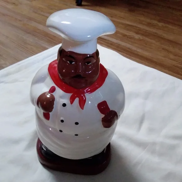 Chef UTENSIL HOLDER with Red Scarf - Picture 8 of 9